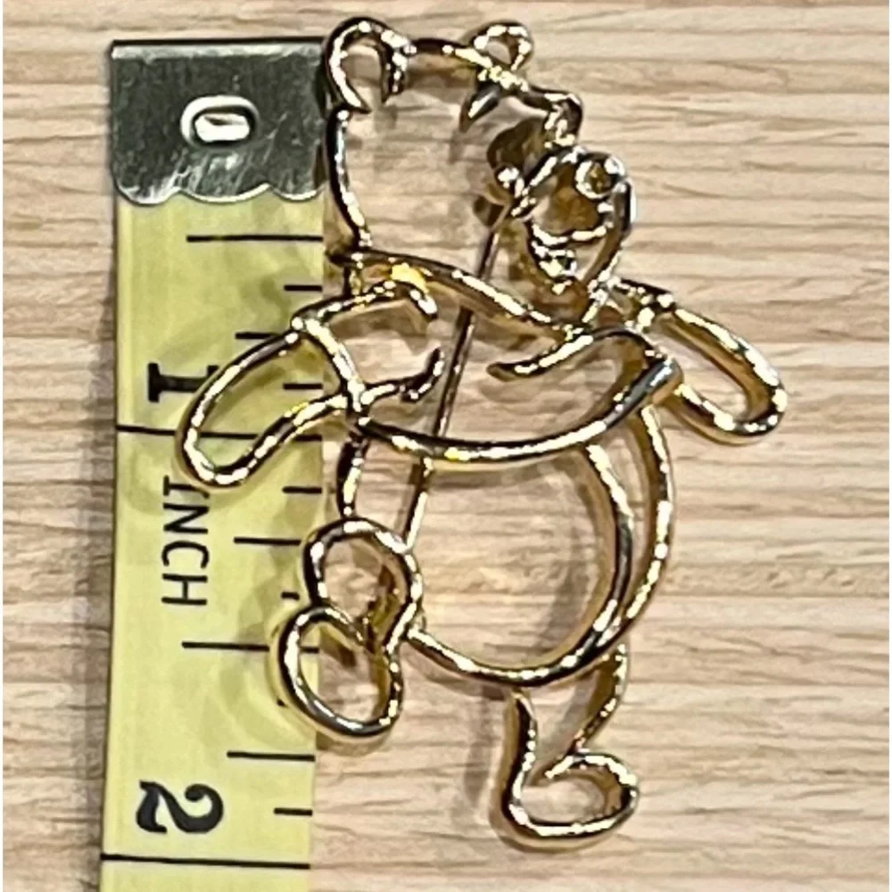Goldtone Winnie The Pooh Pin - Picture 5 of 6